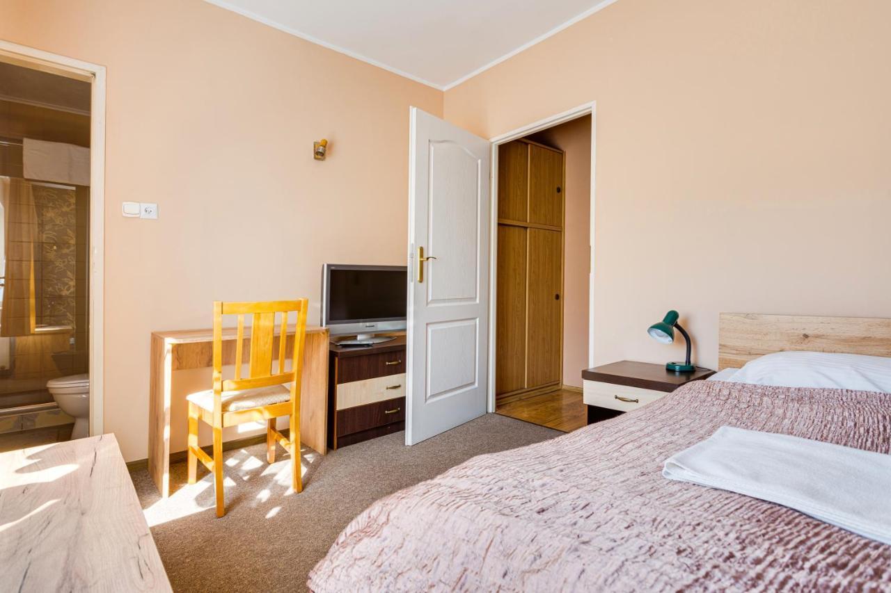 Hotel Sowa Έλμπλαγκ Εξωτερικό φωτογραφία