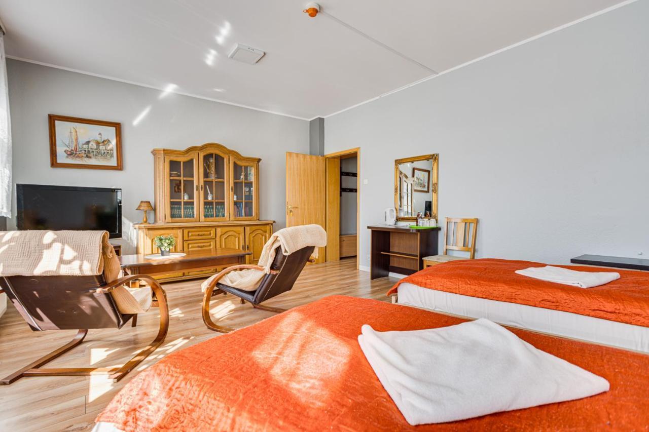 Hotel Sowa Έλμπλαγκ Εξωτερικό φωτογραφία